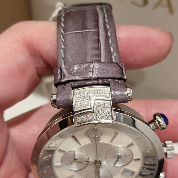 VERSACE Reve Chronograph Diamond Leather Strap Watch -UNISEX - Picture 2 of 8